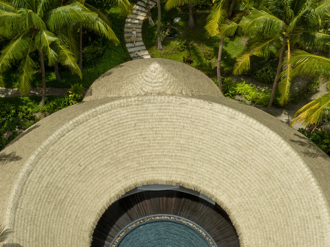 Dusit Thani Maldives 5