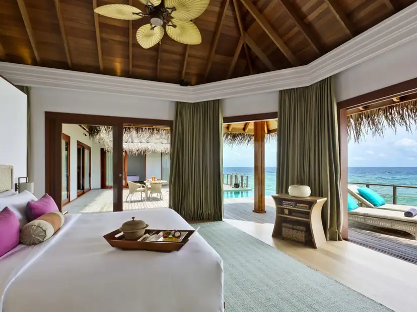 صورة: Dusit Thani Maldives: Two Bedroom Overwater Pool Pavilion