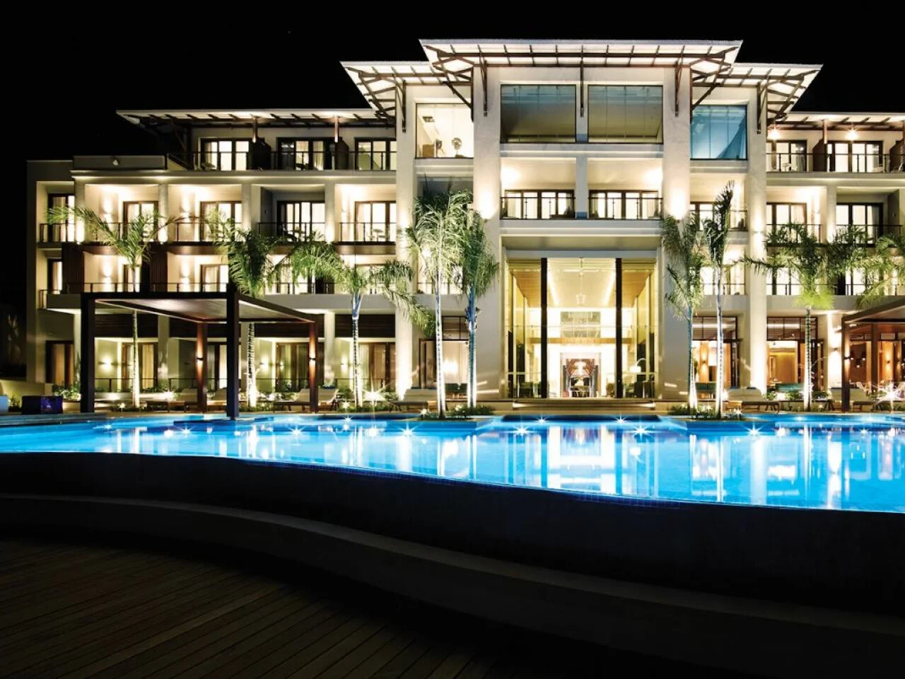 Eden Bleu Hotel 7