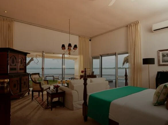 EKHO Lake House 3