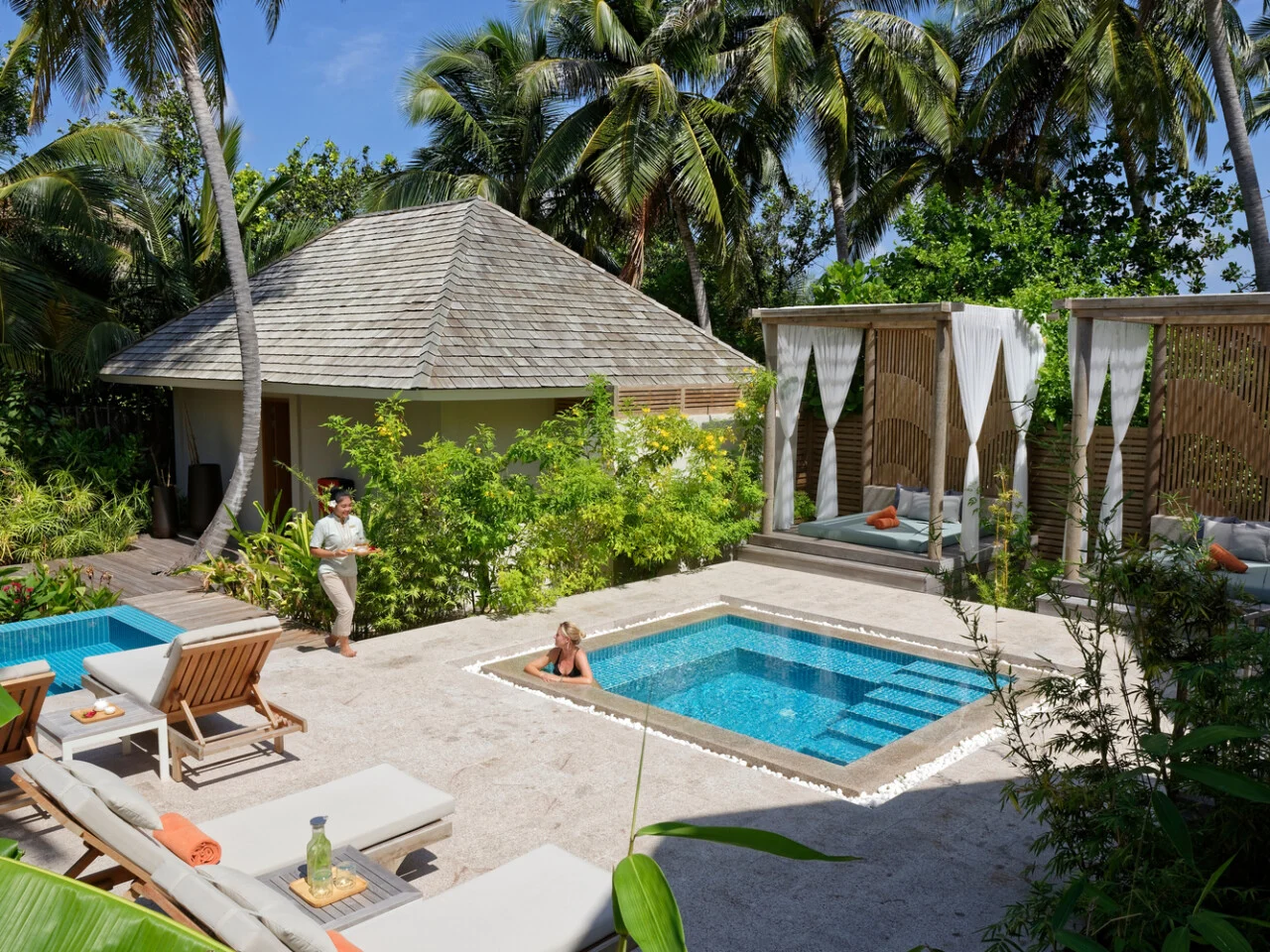 Emerald Faarufushi Resort & Spa 4