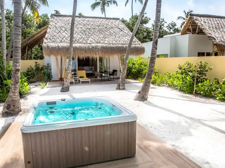 صورة: Emerald Maldives Resort & Spa: Jacuzzi Beach Villa