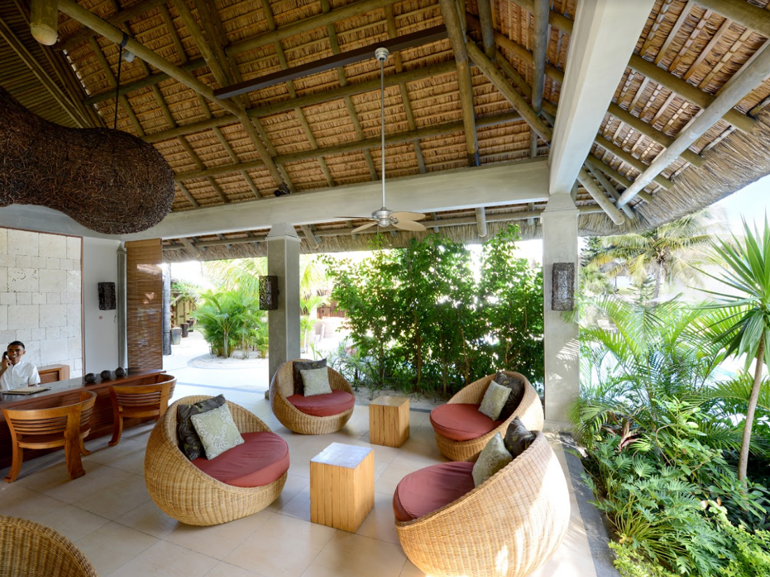 Emeraude Beach Attitude 3