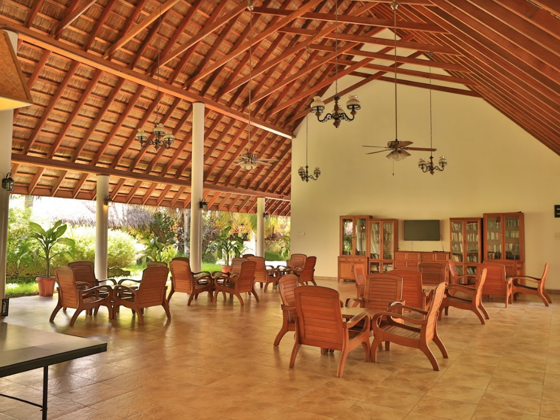 Fihalhohi Island Resort 2