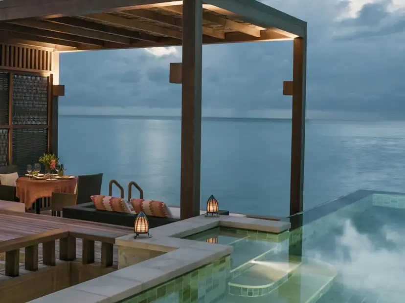 صورة: Four Seasons Resort Maldives at Kuda Huraa: Sunset Water Villa With Pool