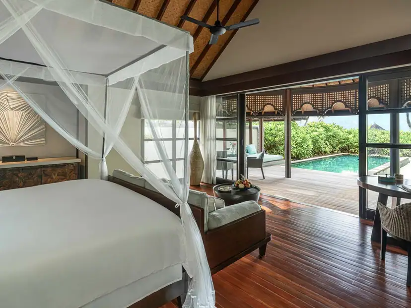 صورة: Four Seasons Resort Maldives at Kuda Huraa: Sunset Beach Bungalow With Pool