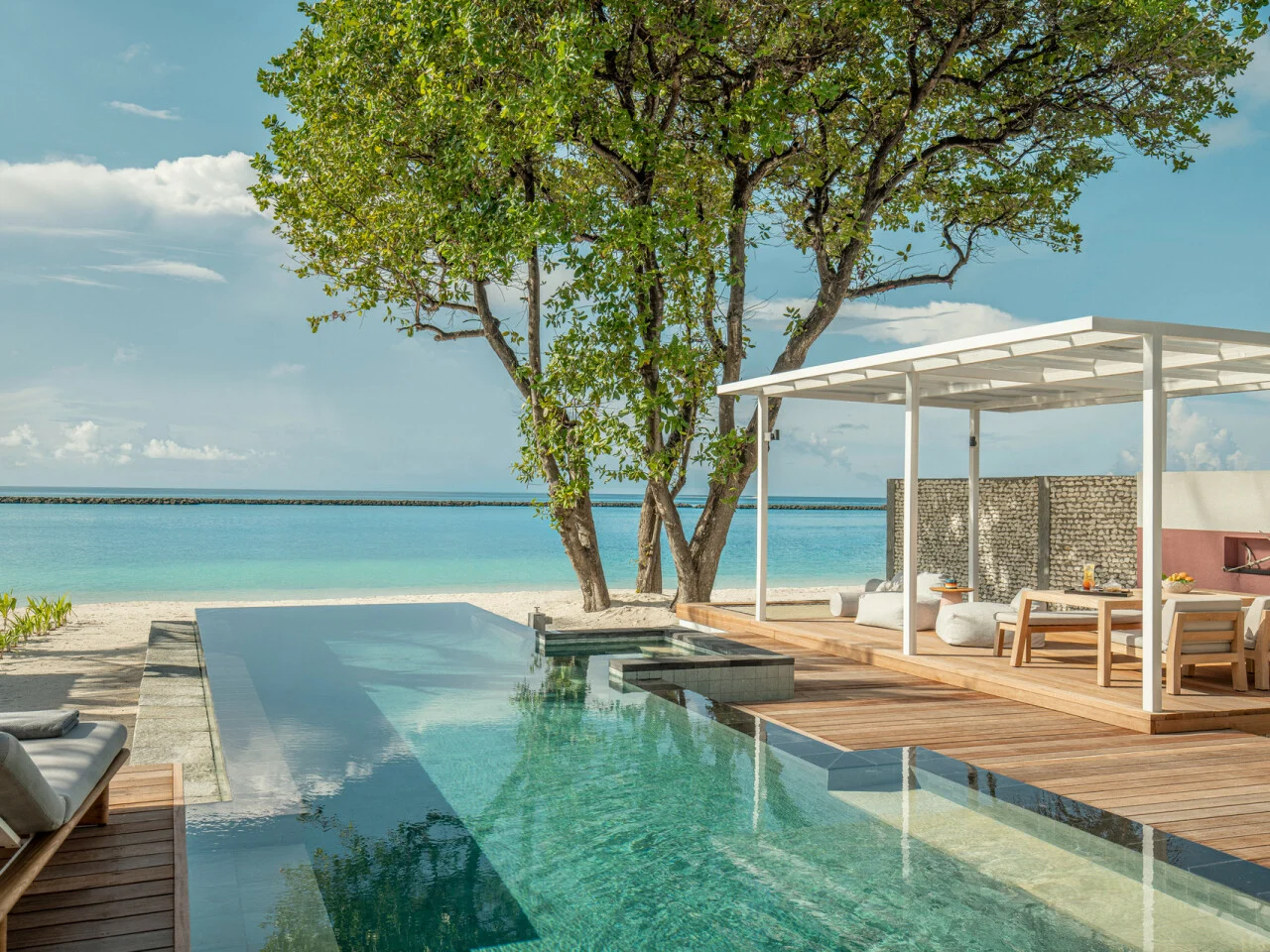 Four Seasons Resort Maldives at Landaa Giraavaru 3