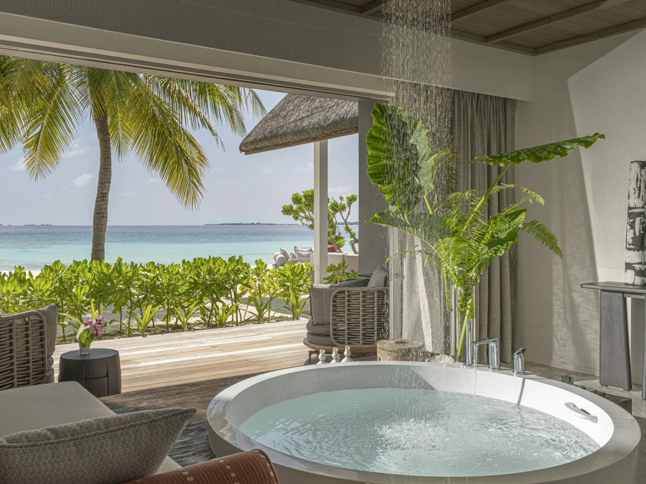 Four Seasons Resort Maldives at Landaa Giraavaru 5