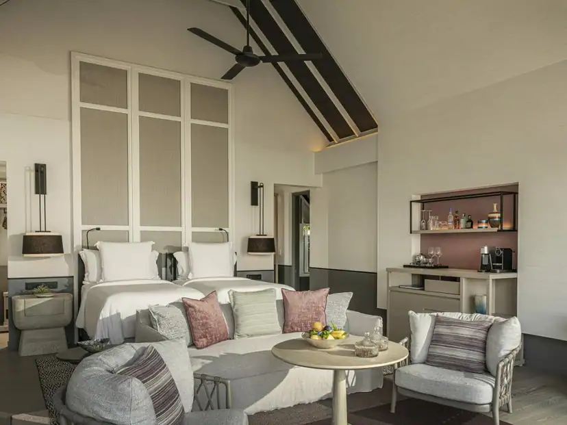 Four Seasons Resort Maldives at Landaa Giraavaru