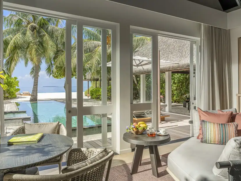 صورة: Four Seasons Resort Maldives at Landaa Giraavaru: Family Beach Villa with Pool