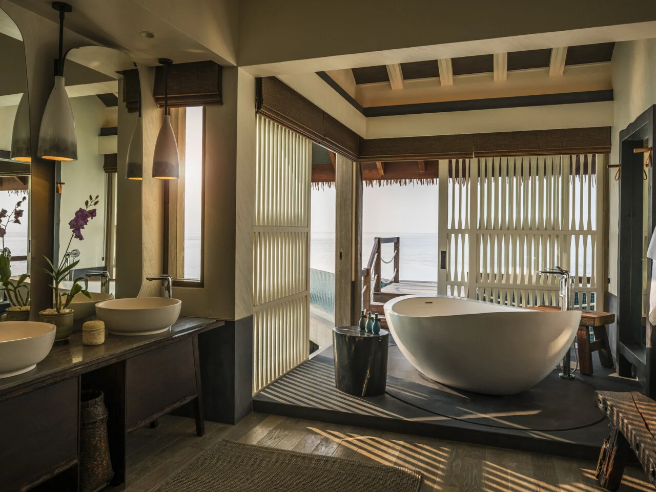 Four Seasons Voavah 3
