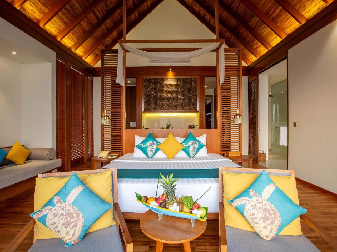 Furaveri Maldives 10