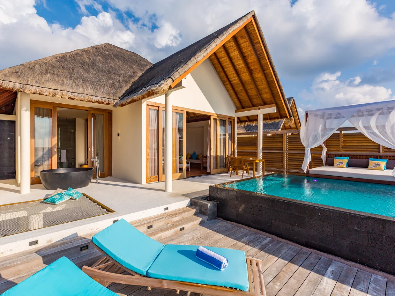 Furaveri Maldives 24