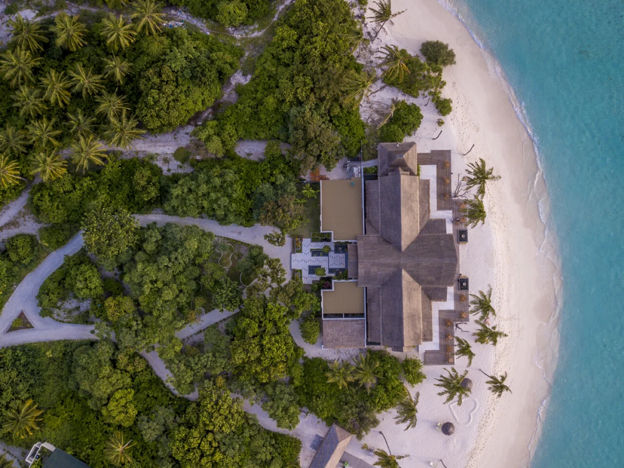 Furaveri Maldives 22