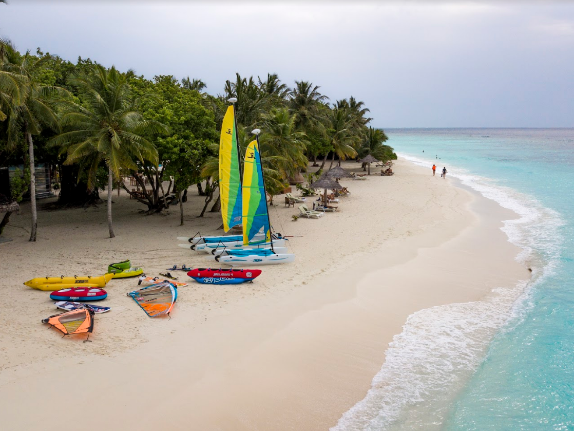 Furaveri Maldives 19