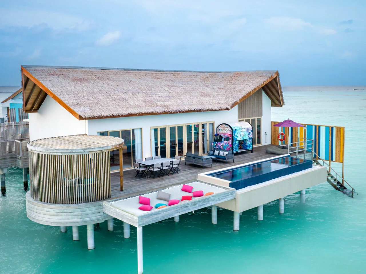 Hard Rock Hotel Maldives 16
