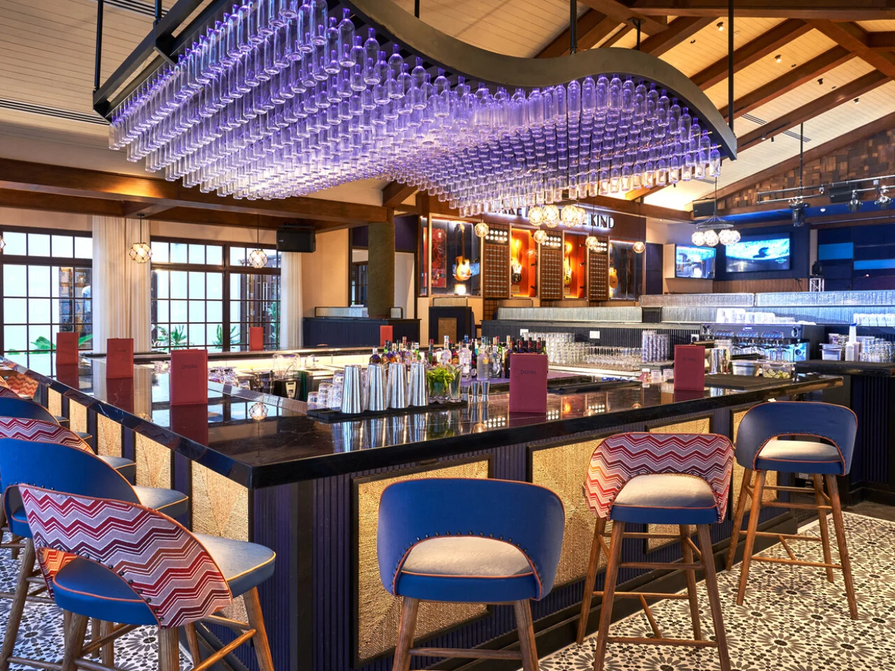 Hard Rock Hotel Maldives 8