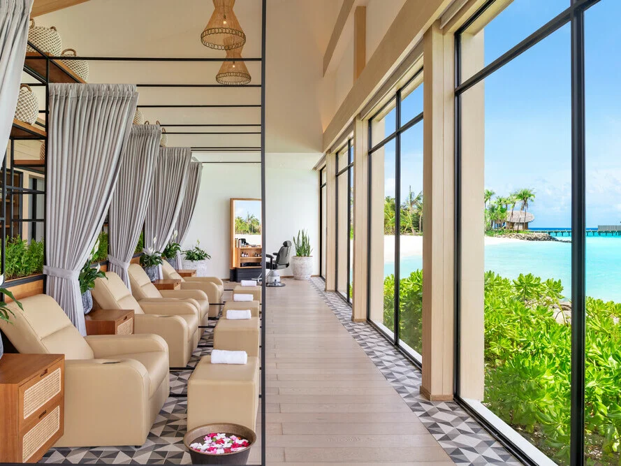 Hilton Maldives Amingiri Resort & Spa 10