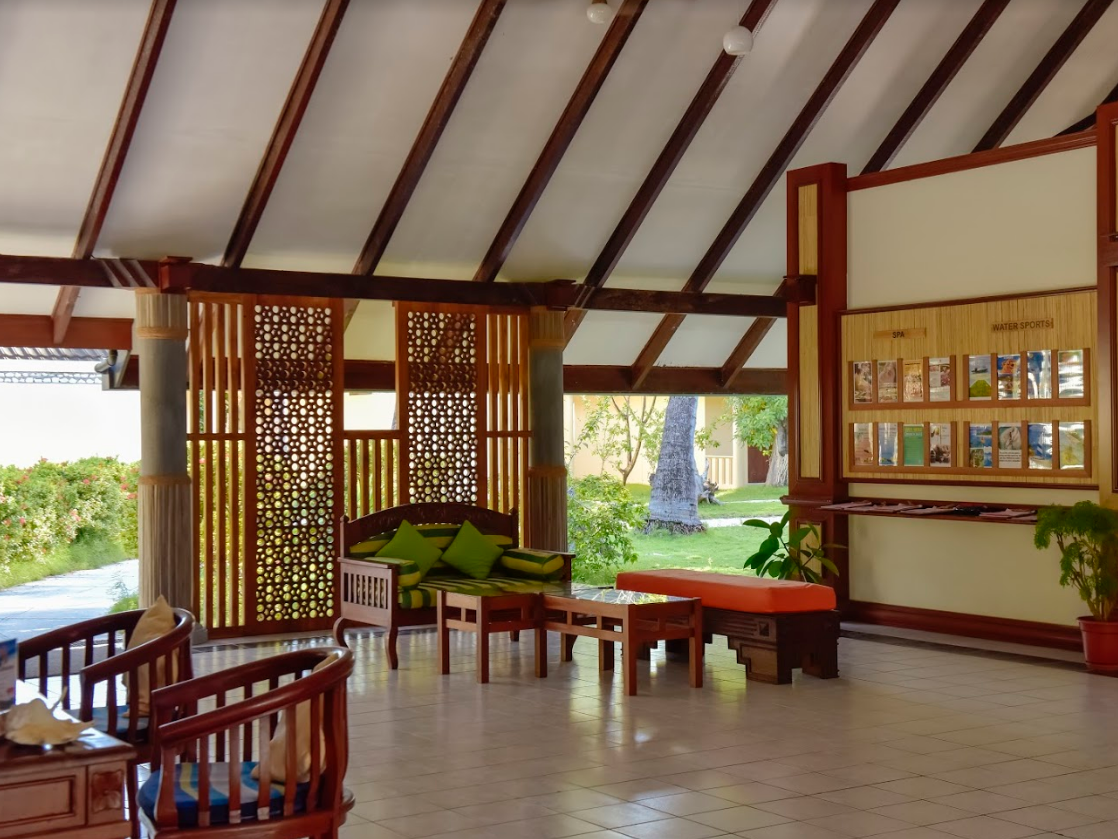 Holiday Island Resort & Spa 7