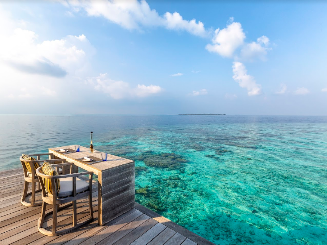 Hurawalhi Island Resort 9