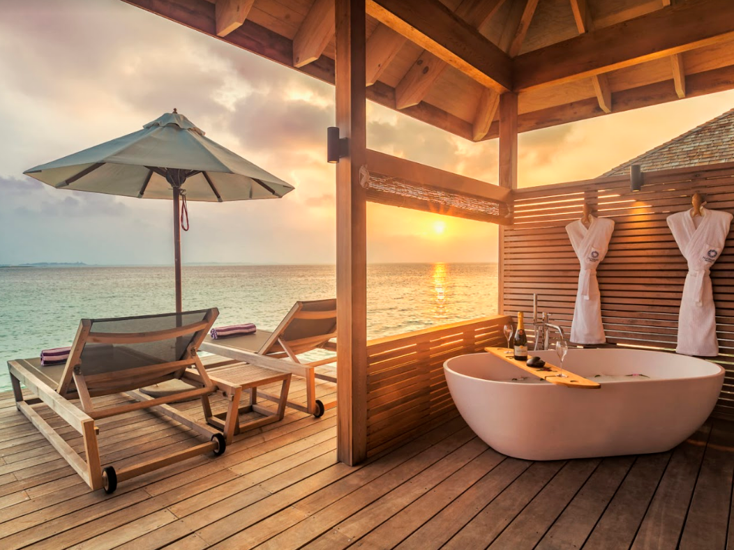 Hurawalhi Island Resort 4