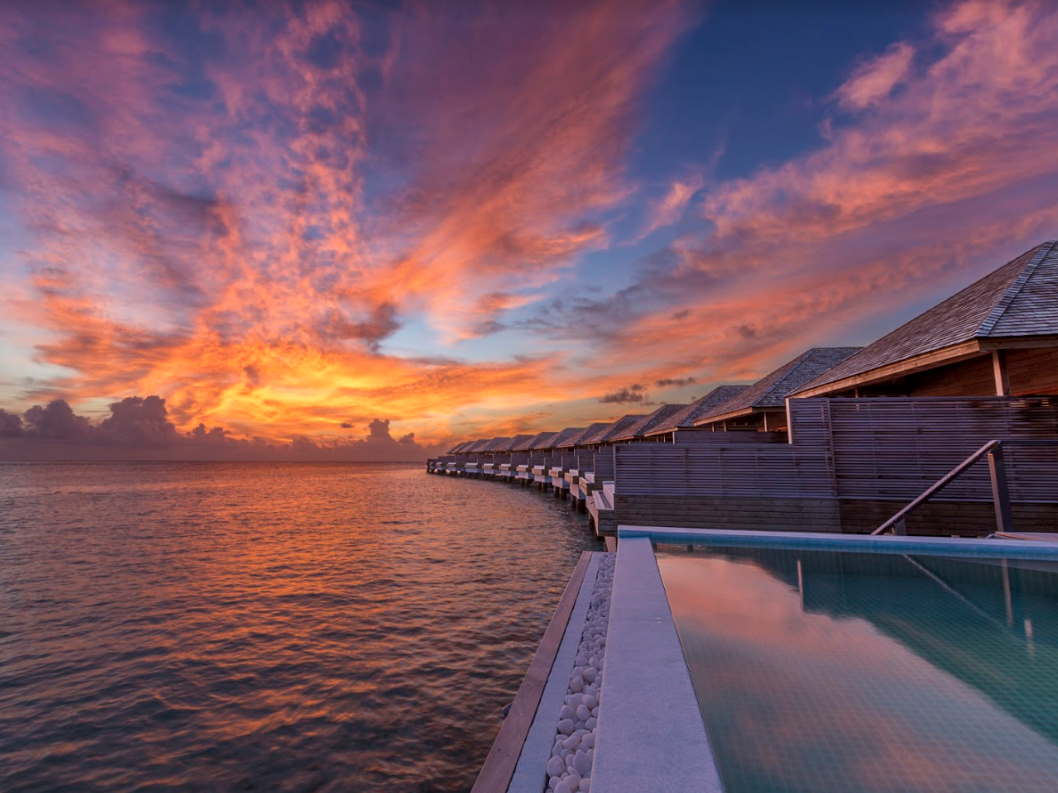 Hurawalhi Island Resort 13