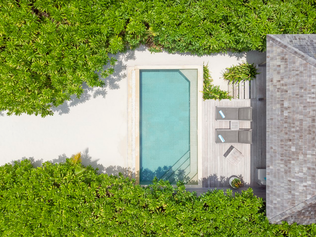 Hurawalhi Island Resort 11