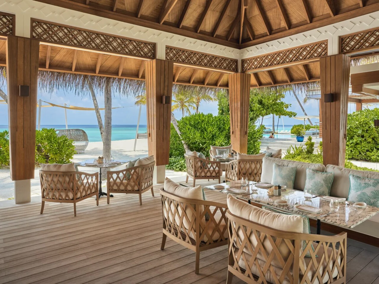 Jumeirah Olhahali Island Maldives 12