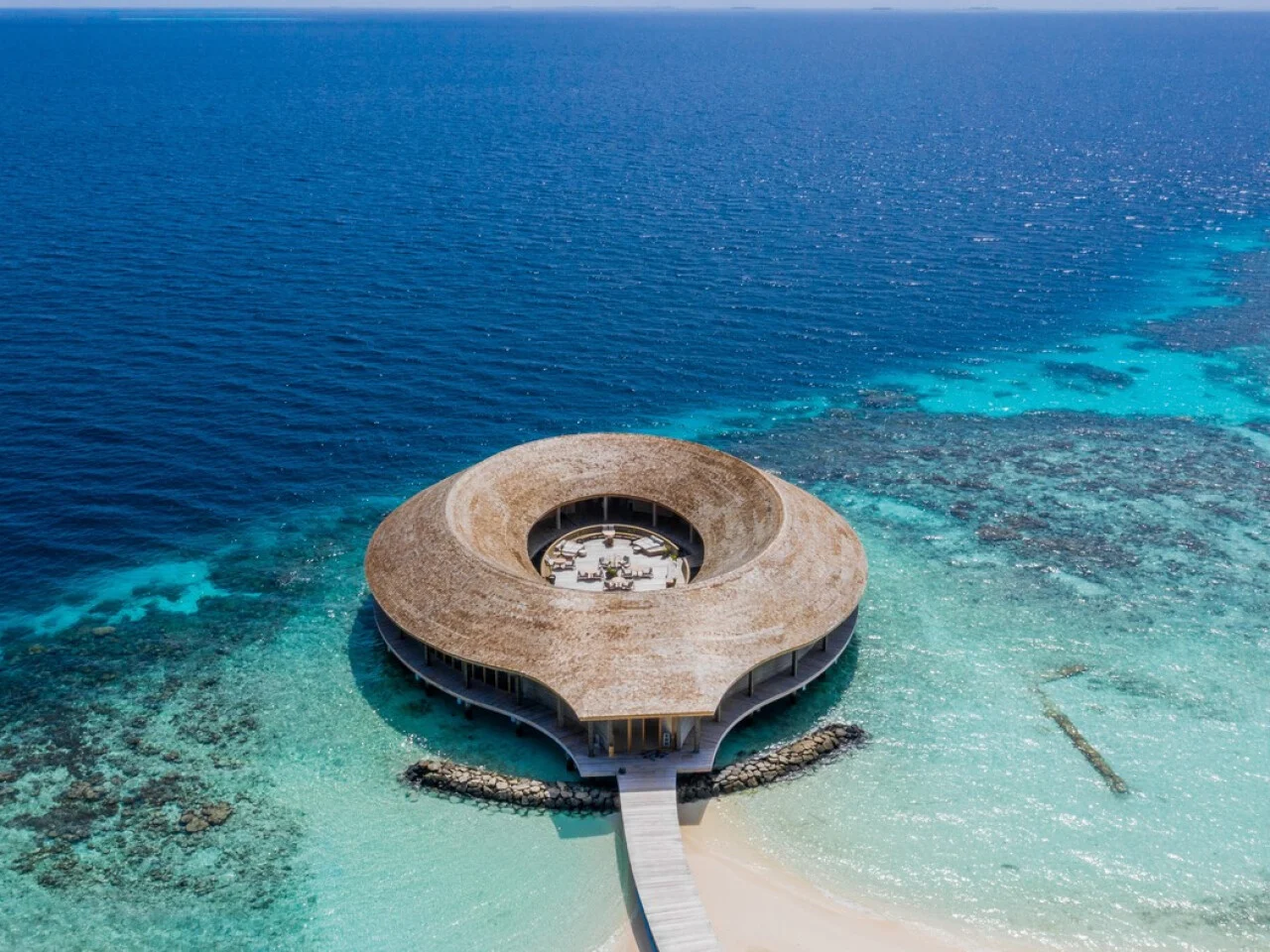 Kagi Maldives Resort and Spa 12