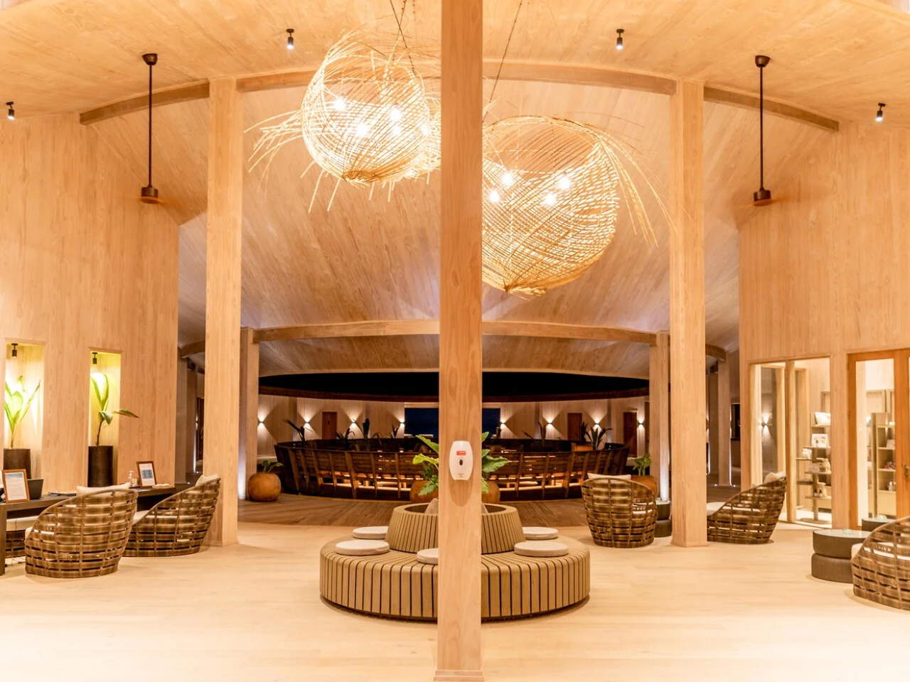 Kagi Maldives Resort and Spa 12