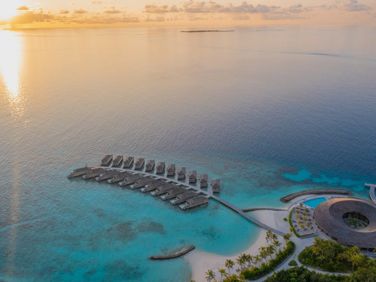 Kagi Maldives Resort and Spa 10
