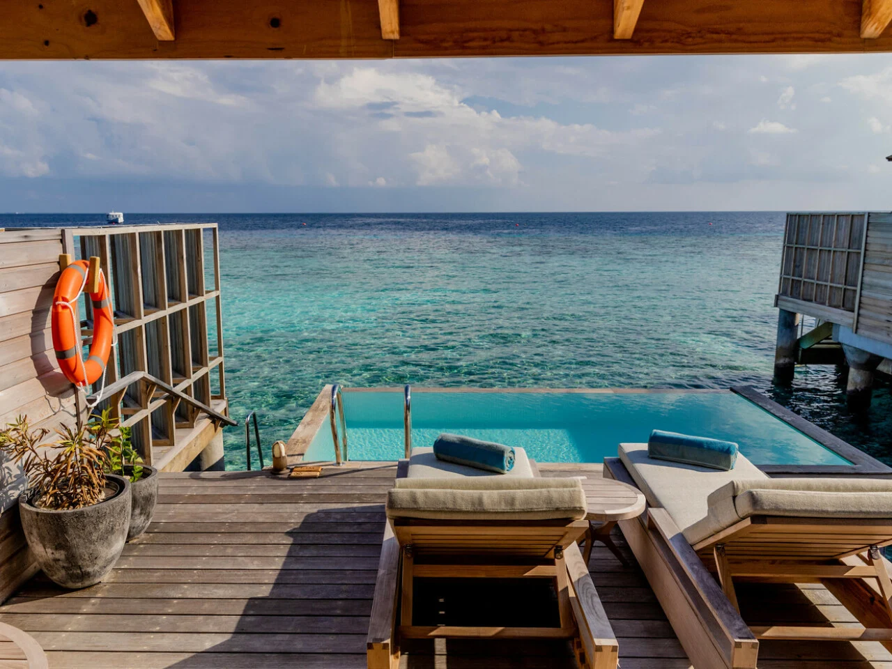 Kagi Maldives Resort and Spa 16