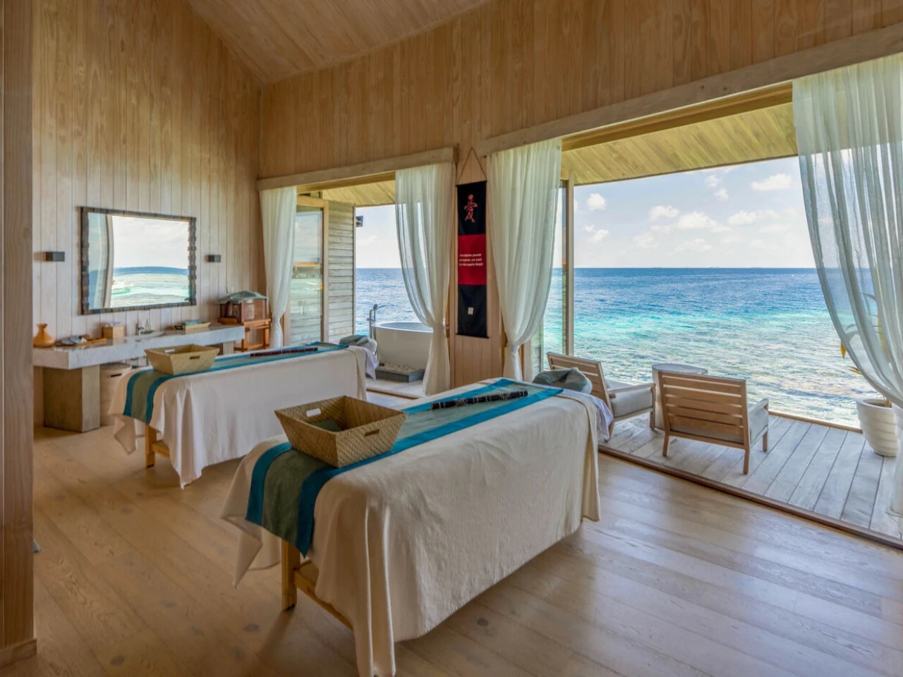 Kagi Maldives Resort and Spa 17
