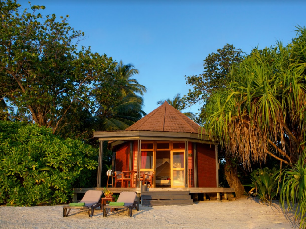 Komandoo Island Resort & Spa 1