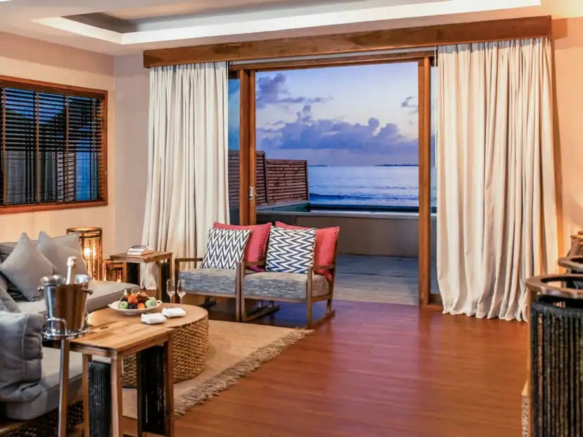 صورة: Kudafushi Resort & Spa: Water Suite With Pool