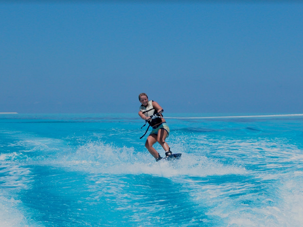 Kuredu Island Resort & Spa 12