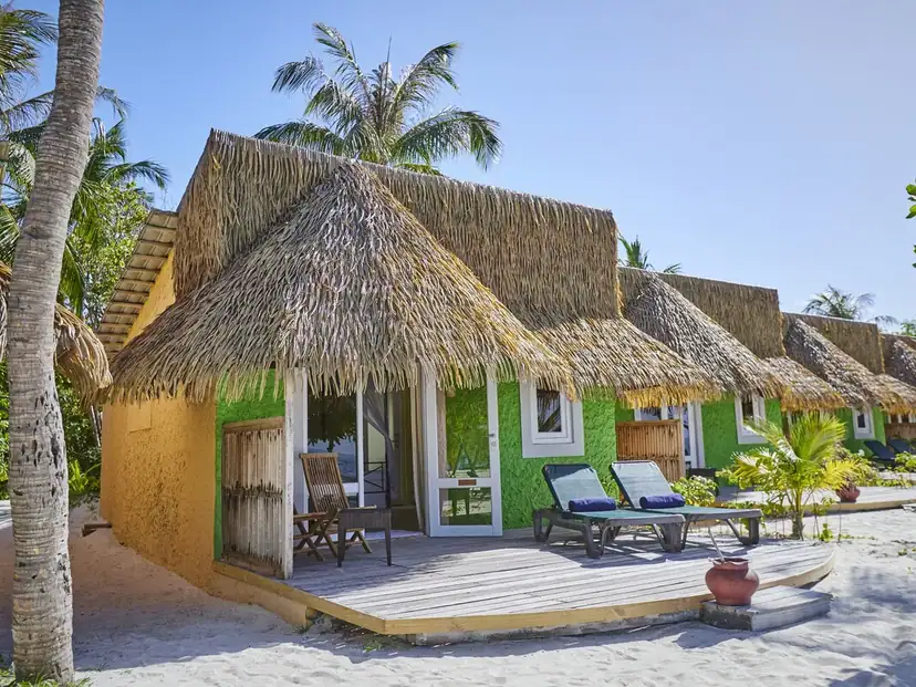 صورة: Kuredu Island Resort & Spa: Premium Beach Bungalow