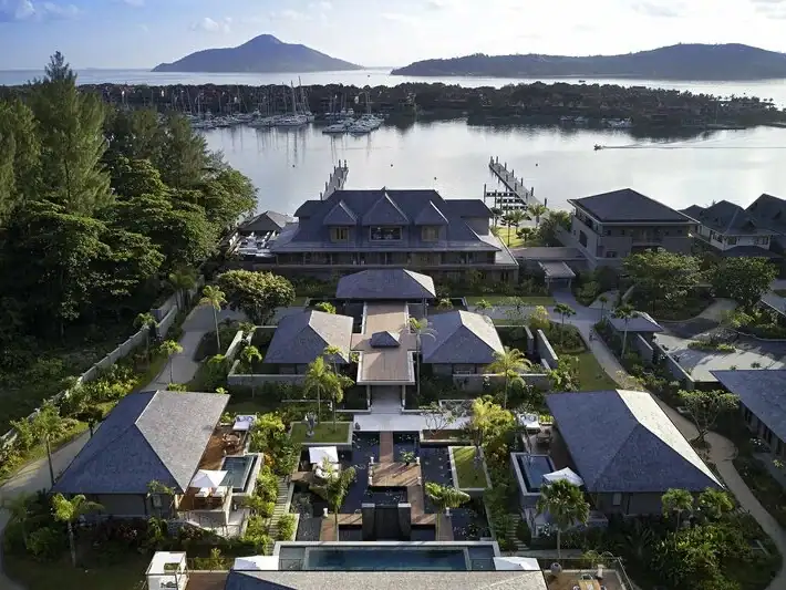 صورة: L’Escale Resort Marina & Spa: Deluxe Suite Mountain View