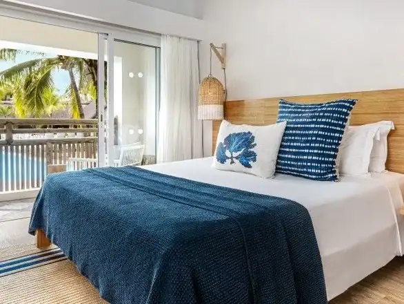 صورة: Lagoon Attitude: Couple Poolside Room