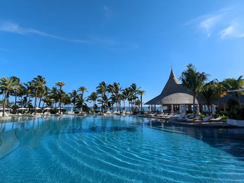 LUX* Belle Mare Villas & Suites