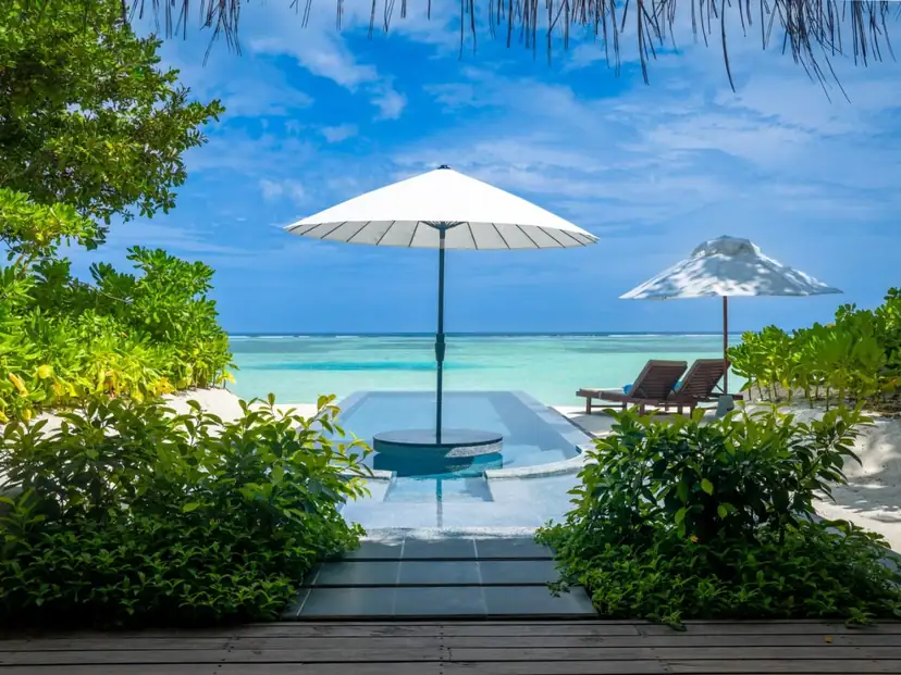صورة: LUX* South Ari Atoll, Maldives: Romantic Beach Pool Villa