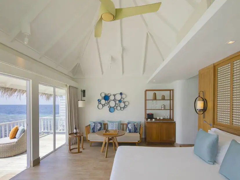 صورة: Machchafushi Island Resort & Spa Maldives, The Centara Collection: Family Overwater Villa with Kids Bedroom