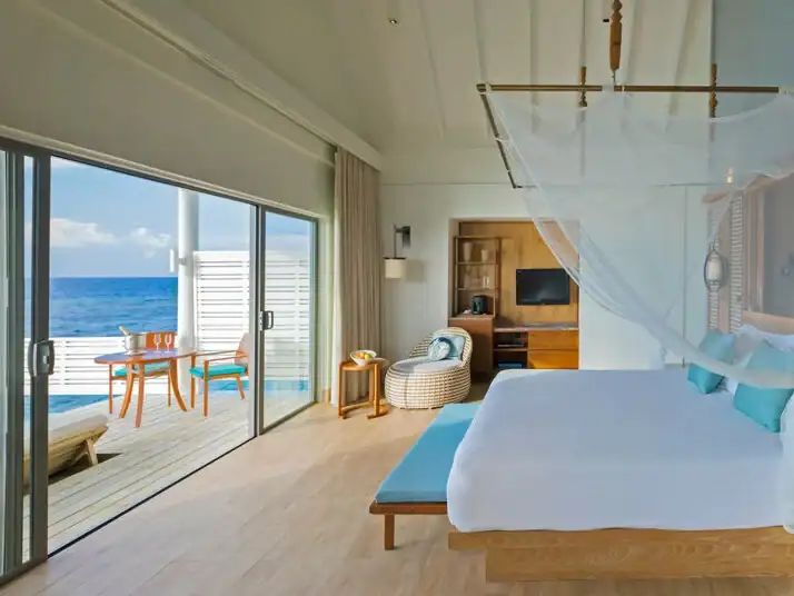 صورة: Machchafushi Island Resort & Spa Maldives, The Centara Collection: Club Sunset Overwater Villa with Pool