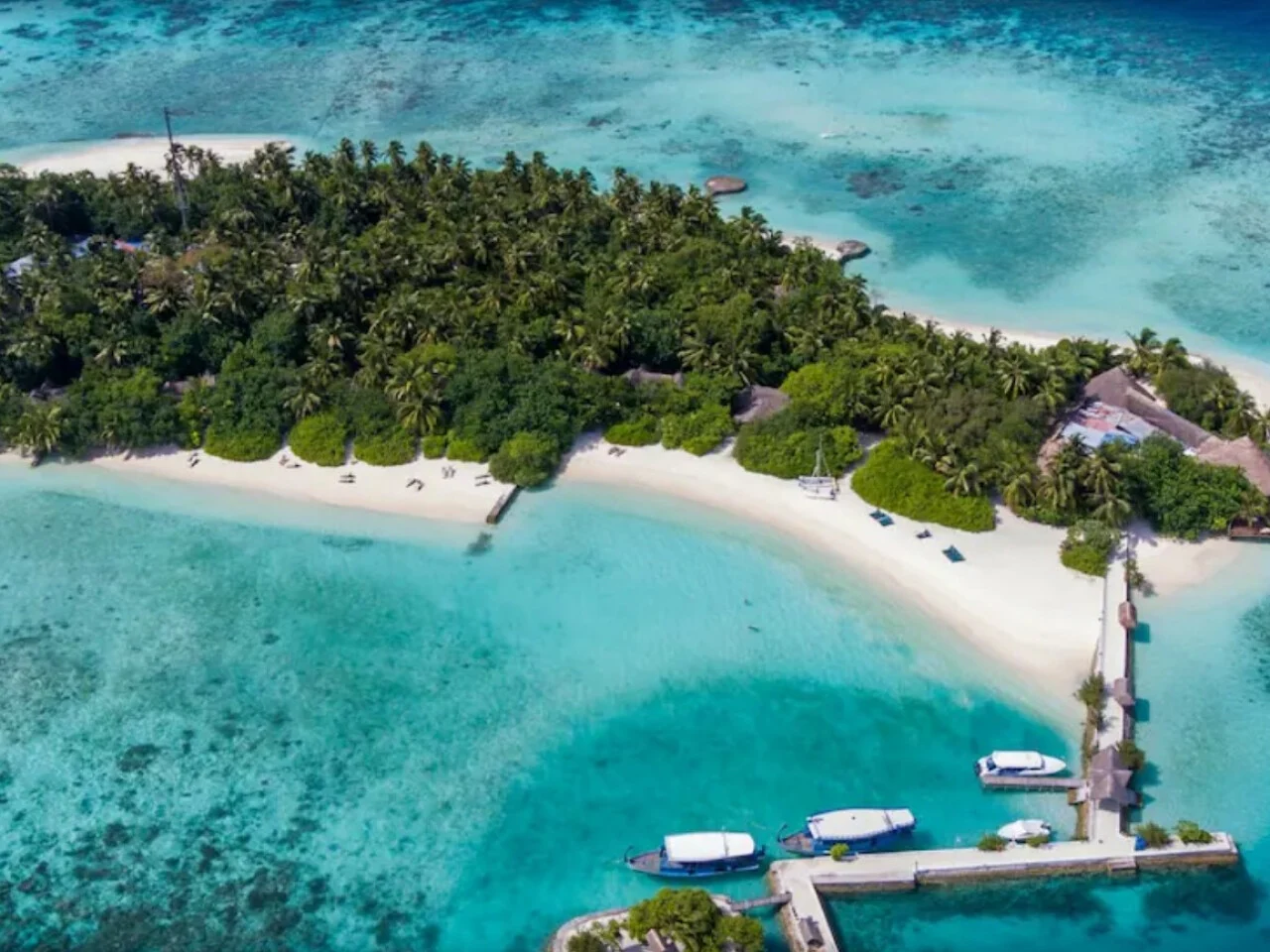 Makunudu Island 5