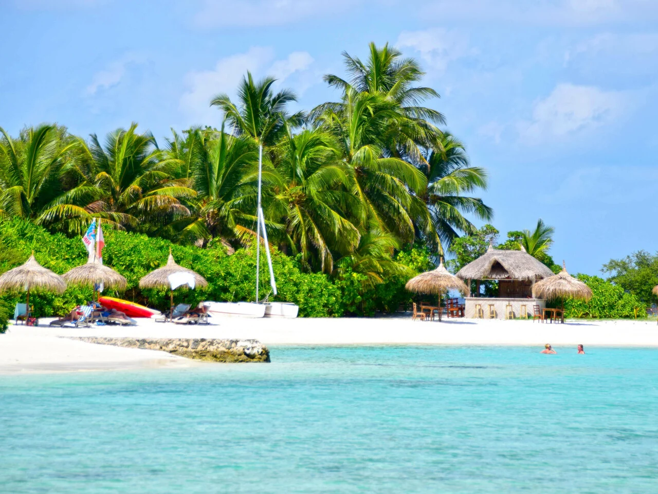 Makunudu Island 8
