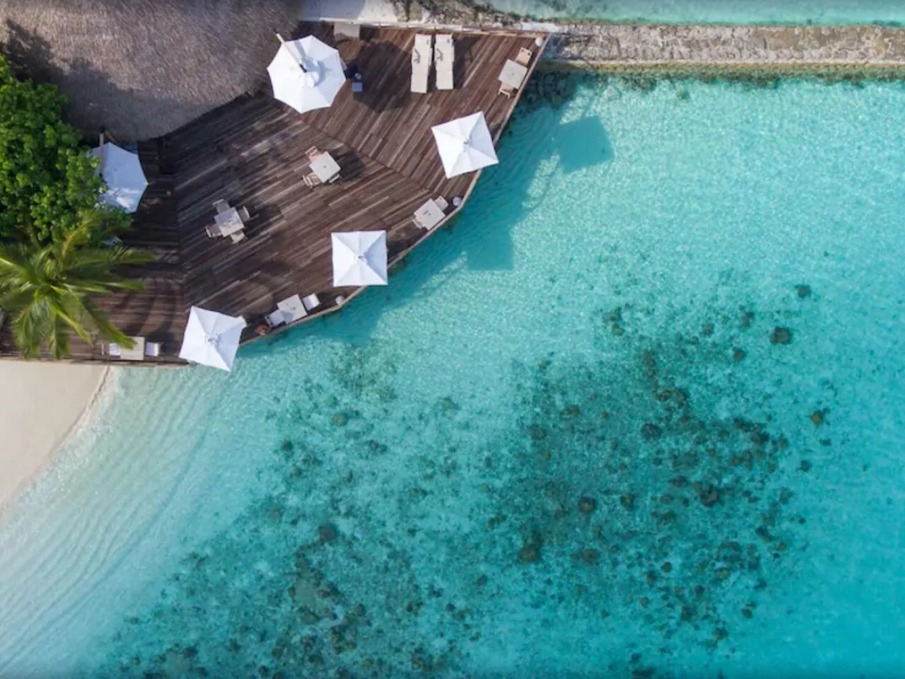 Makunudu Island 9