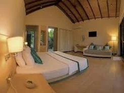 Malahini Kuda Bandos Resort 2