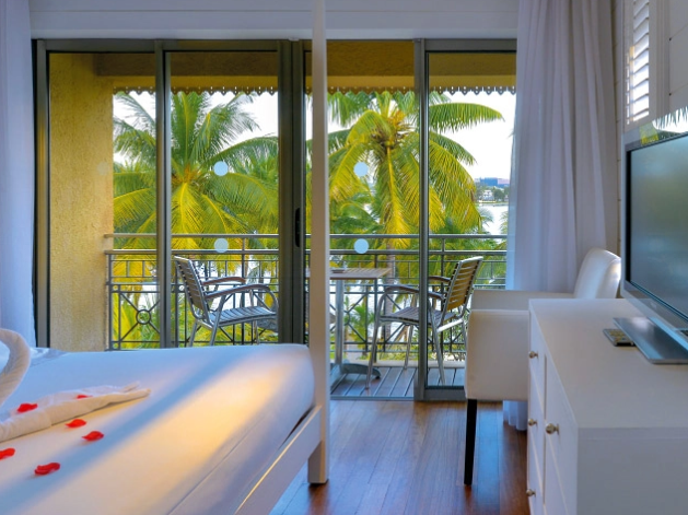 Mauricia Beachcomber Resort & Spa 4