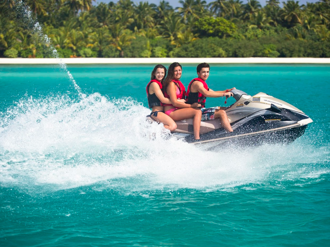 Medhufushi Island Resort 11