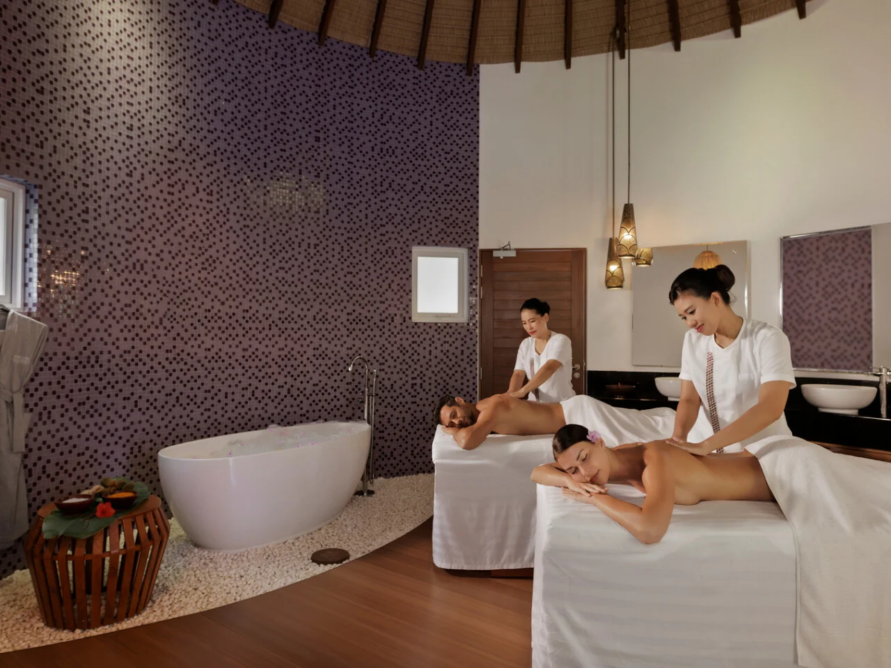 Mercure Maldives Kooddoo Resort 5